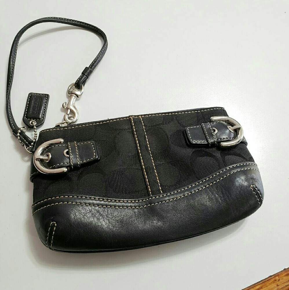 Coach wristlet leather side zip buckle bag